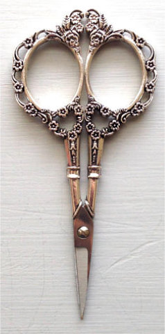 Victorian Embroidery Scissors in Silver