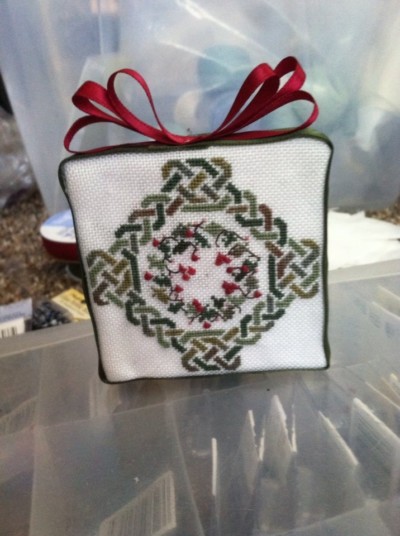 Celtic Triple Braid and Holly Sew Cube - Front