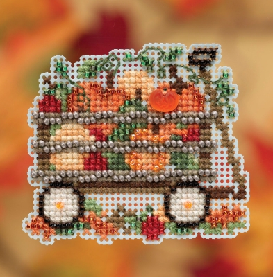 Autumn Harvest 2019 Ornament Kits / Harvest Wagon