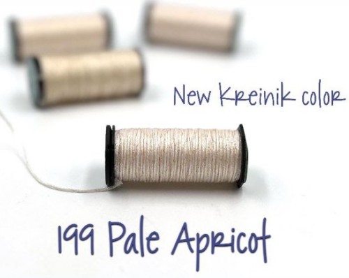 Kreinik Metallic Fine #8 Braid / 199 Pale Apricot