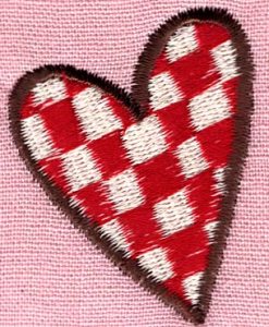 Checkered Heart Accent