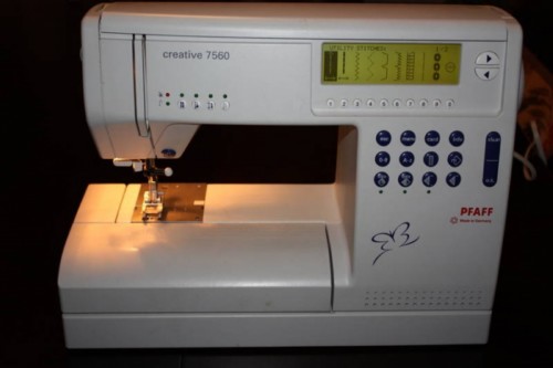 Pfaff® Creative 7560 sewing machine.